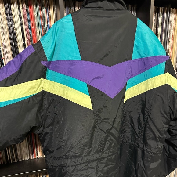 Vintage Winter Ski Jacket - Picture 8 of 8